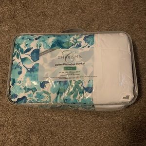 Charisma Down Alternative Blanket